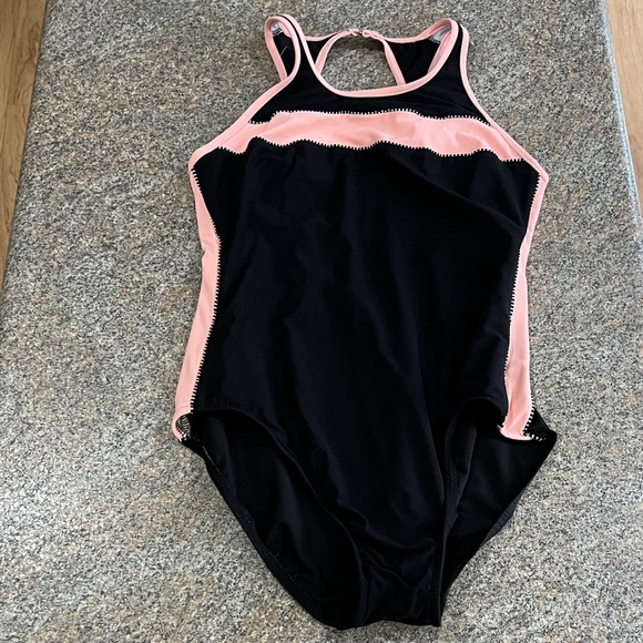 Miraclesuit Other - Miraclesuit Black and Pink One-Piece Swimsuit - Size 16